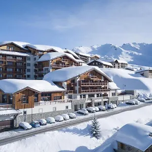 Ily La Rosiere Montvalezan